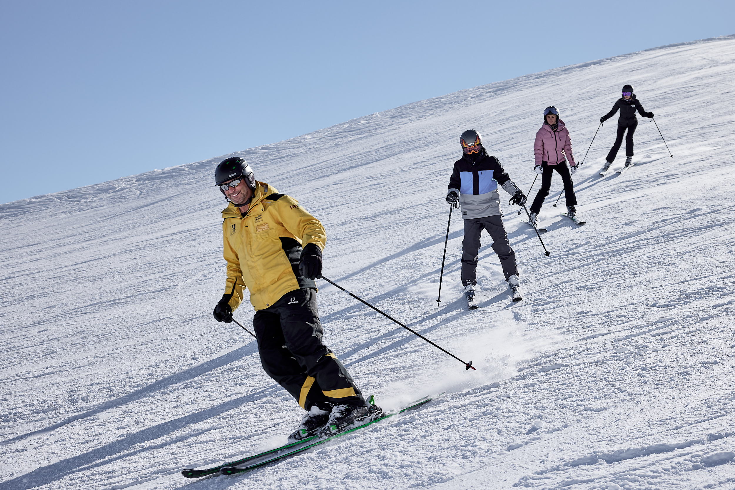 Group ski course for kids and teen 1-6 days